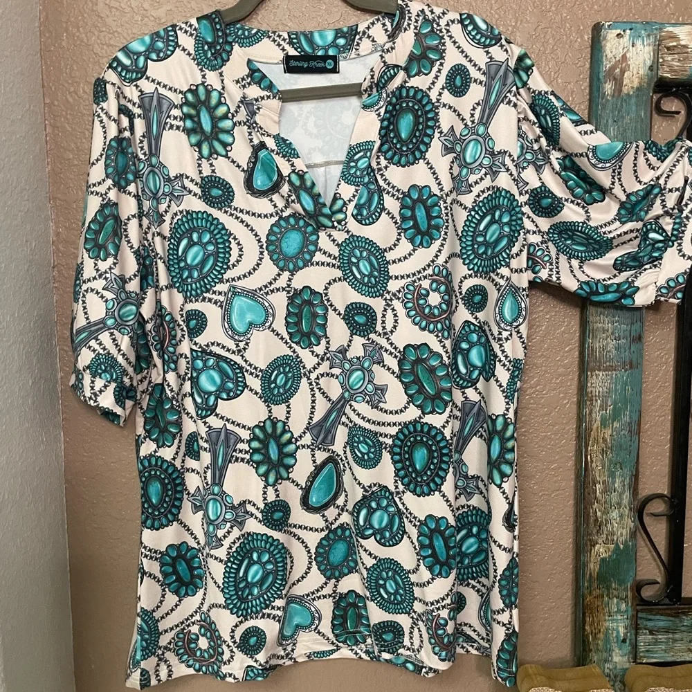 Sterling Kreek Women's Turquoise Stones Patterned Top w/ ruched short sleeves - Picture 1 of 2